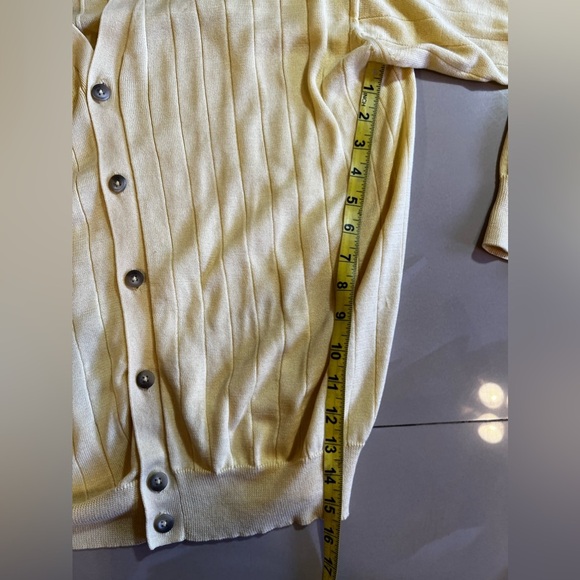 BELFORD Long Sleeve V-neck Ivory Tunic Sweater Knit Top Size L buttons  yellow - Picture 9 of 16